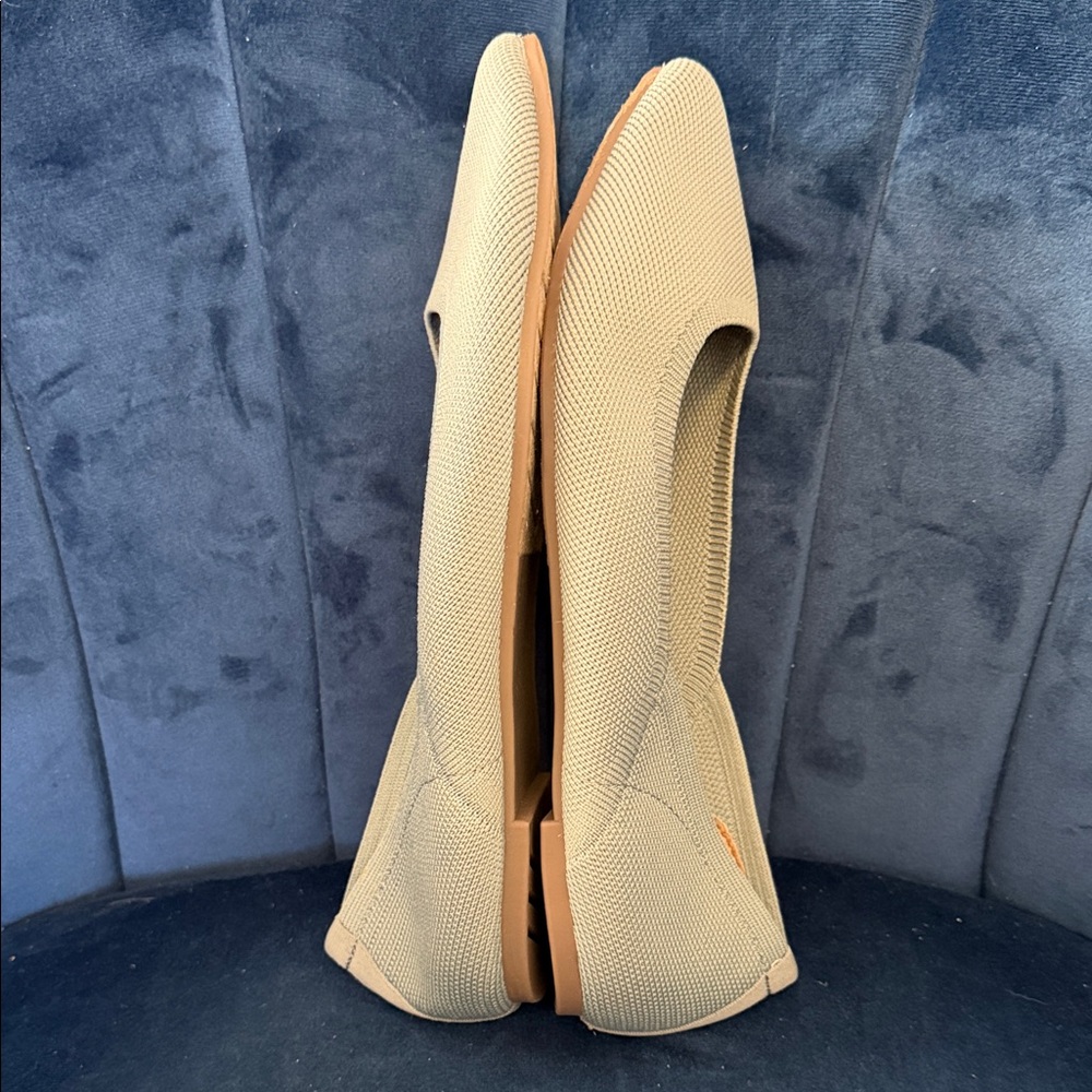 Cynthia Rowley Pale Gray Blue Pointed-Toe Knit Flats Size 9 - Picture 5 of 7